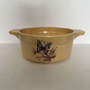 Vintage Treasure Craft Pottery 1970’s Butterfly Round Casserole Dish No Lid